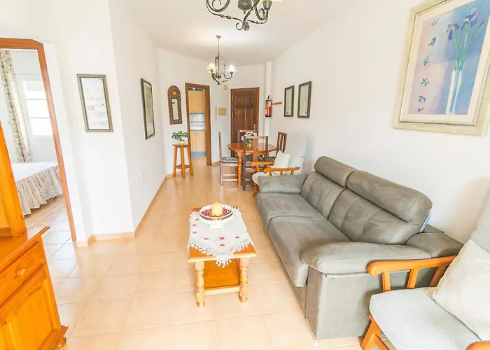 Toboso Iii Apartment *